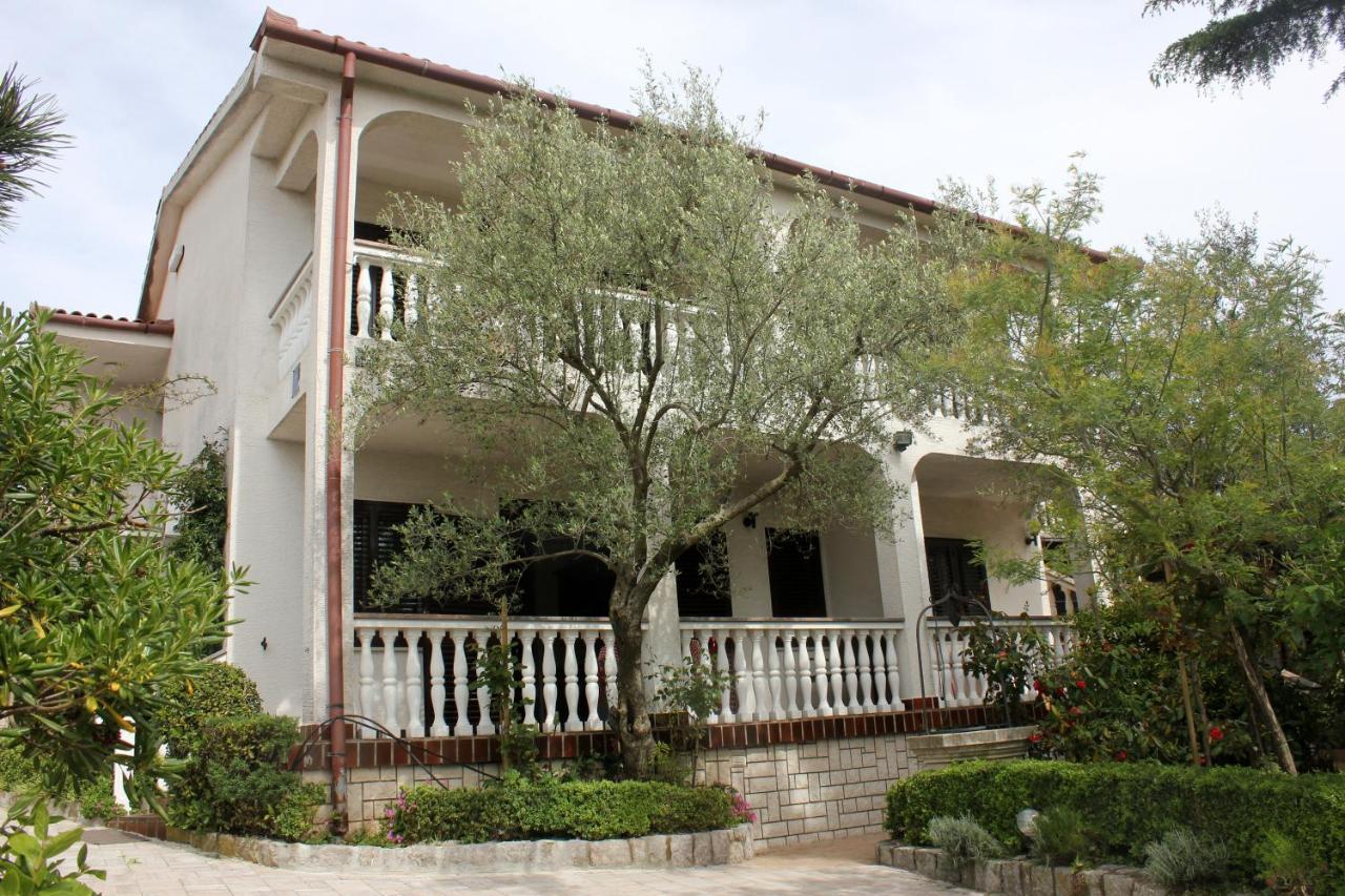 Apartment Krajacic Кърк Екстериор снимка
